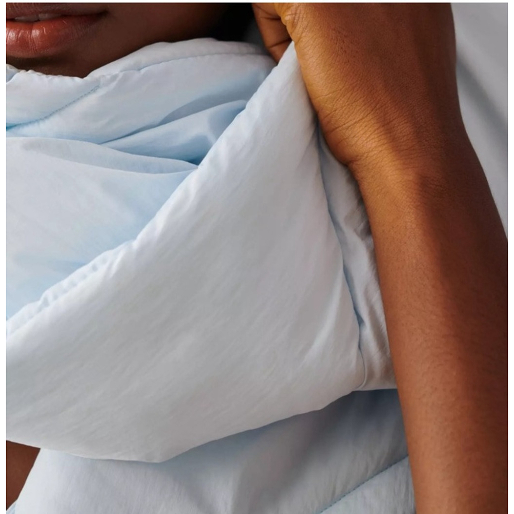 NWT ANTHROPOLOGIE Maeve Quilted Puffer Scarf, Powder Light Blue, 11.5 x 52” EUC - Picture 3 of 11